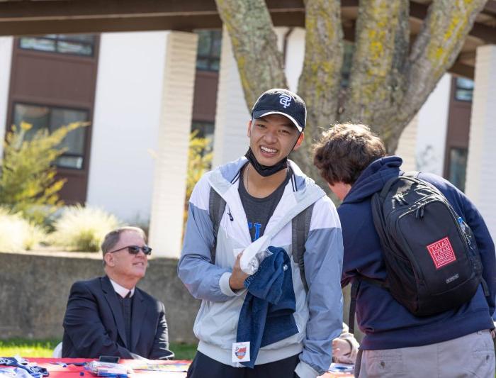 Students at tabling Fair